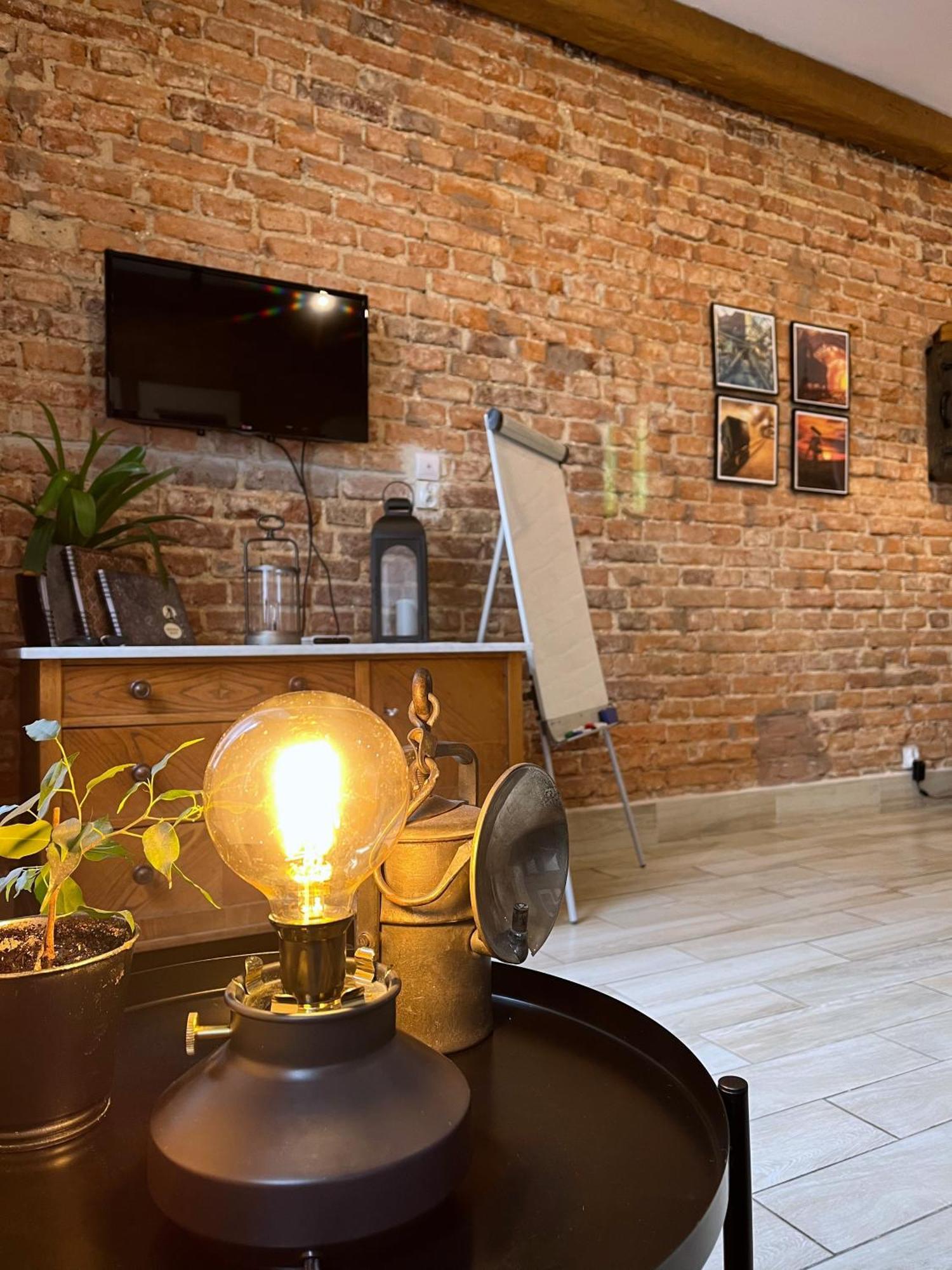 Apartament Gwarek Wałbrzych Dış mekan fotoğraf