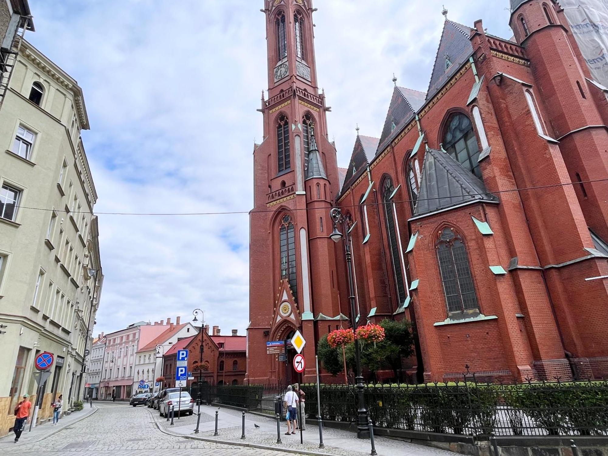 Apartament Gwarek Wałbrzych Dış mekan fotoğraf